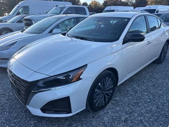 NISSAN ALTIMA 2025 1N4BL4DW8SN414595 image