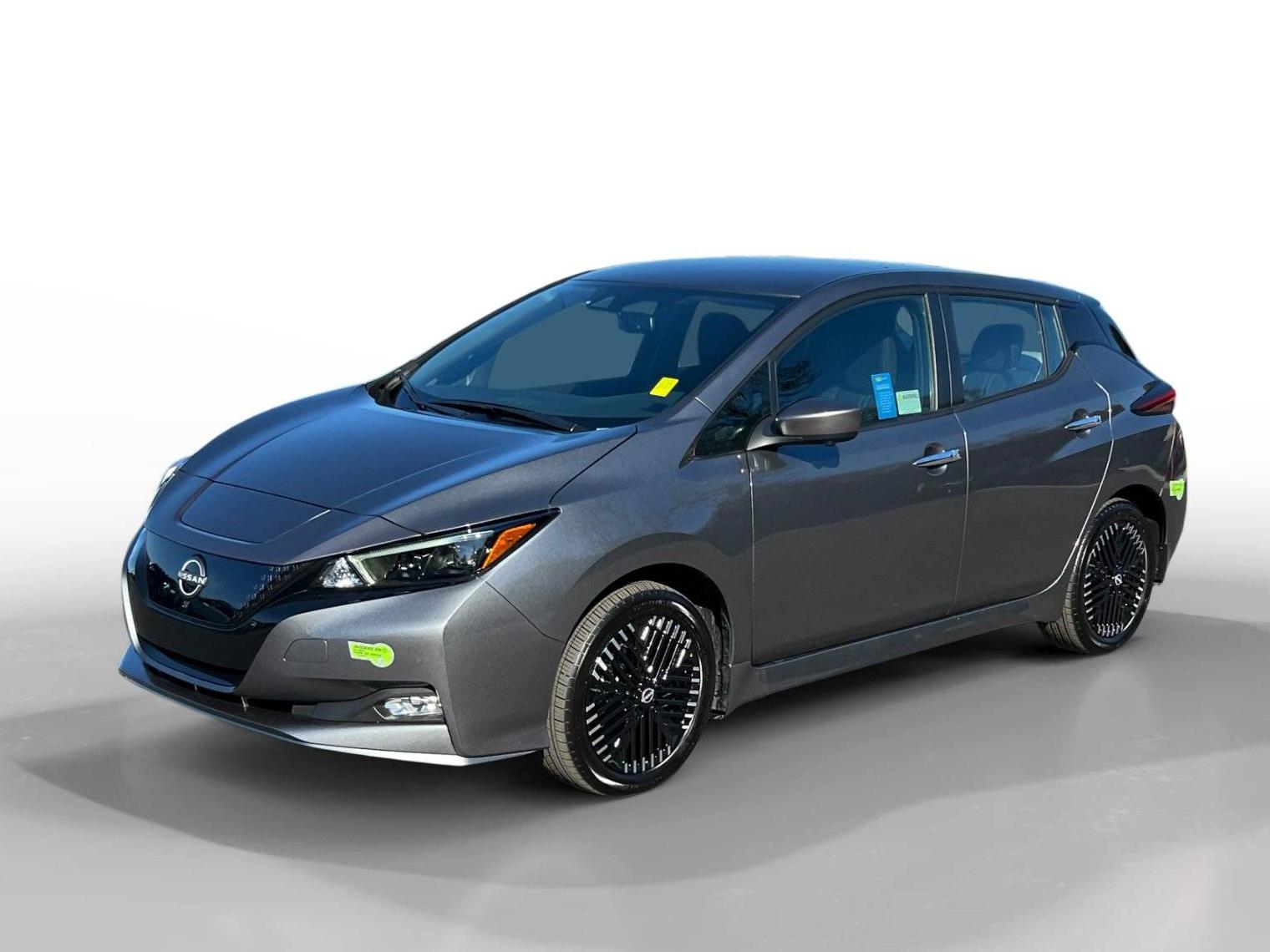 NISSAN LEAF 2023 1N4CZ1CVXPC556055 image