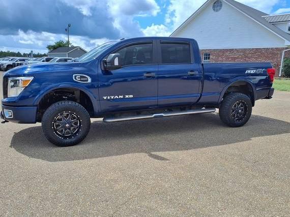 NISSAN TITAN 2018 1N6BA1F40JN549074 image NISSAN TITAN 2018 1N6BA1F40JN549074 image