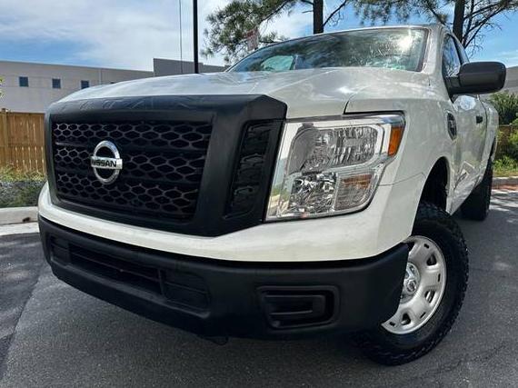 NISSAN TITAN 2018 1N6AA1C32JN517167 image