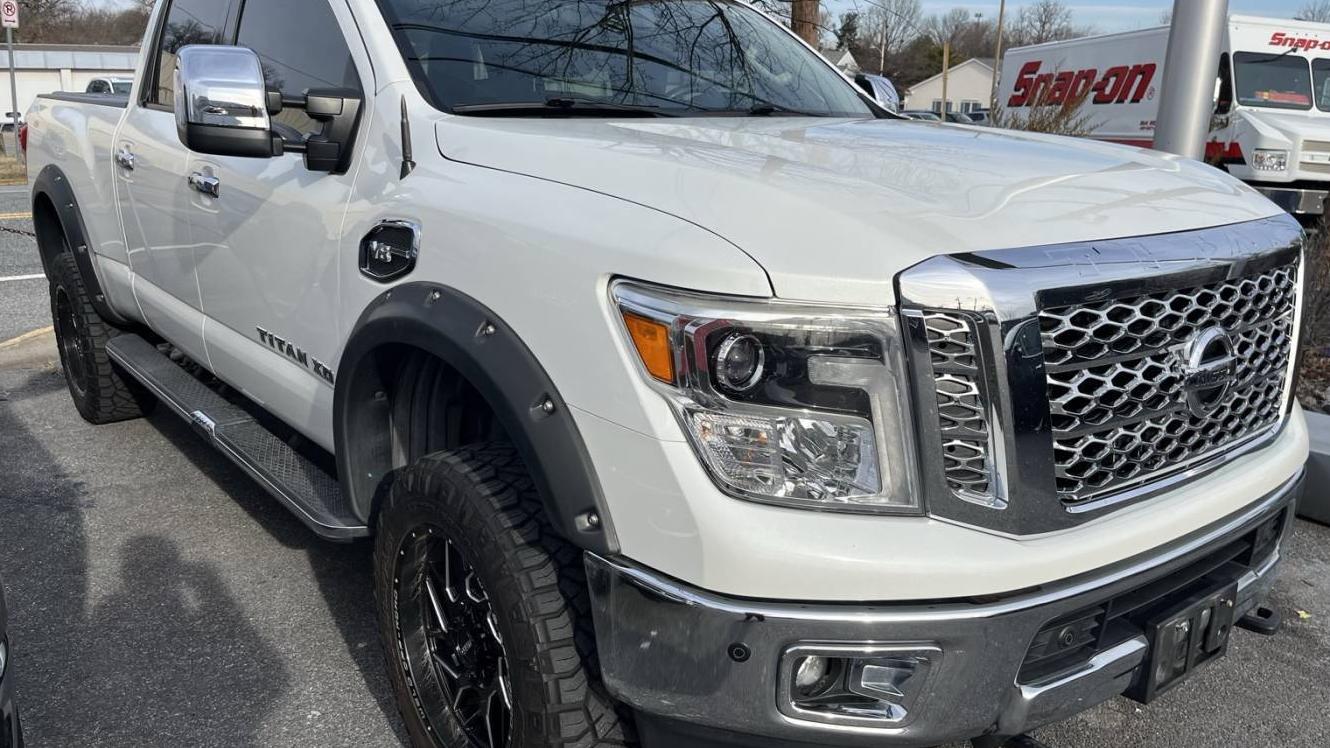 NISSAN TITAN 2017 1N6AA1F42HN539555 image