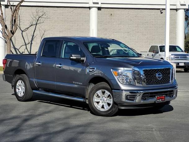 NISSAN TITAN 2017 1N6AA1EJ5HN565090 image