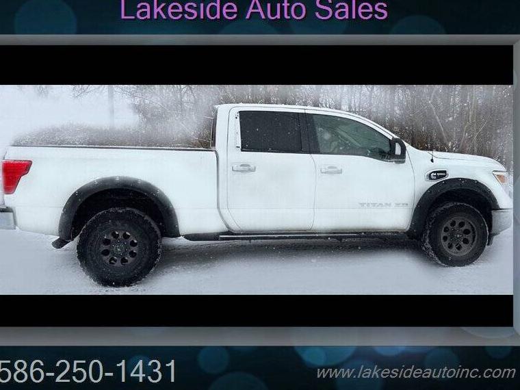 NISSAN TITAN 2017 1N6BA1F34HN555879 image