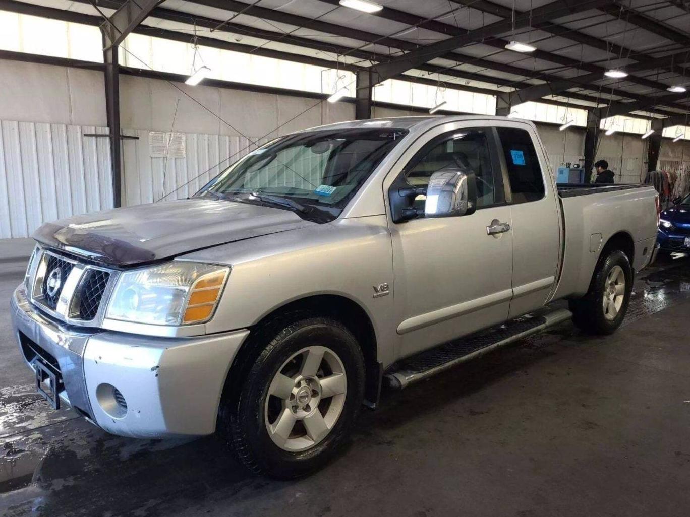 NISSAN TITAN 2004 1N6AA06A64N538130 image