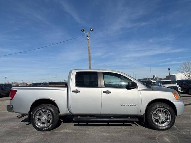 NISSAN TITAN 2010 1N6AA0EJ4AN326081 image