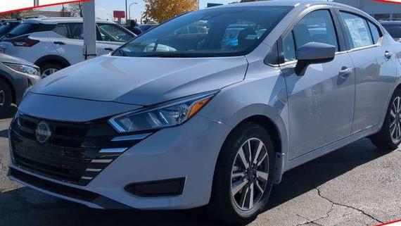 NISSAN VERSA 2023 3N1CN8EV5PL871672 image
