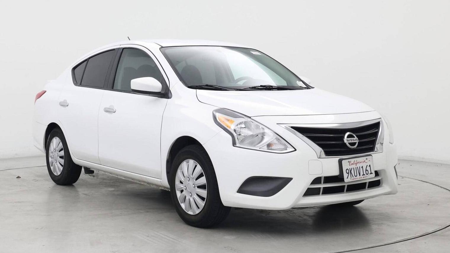 NISSAN VERSA 2016 3N1CN7AP7GL827030 image