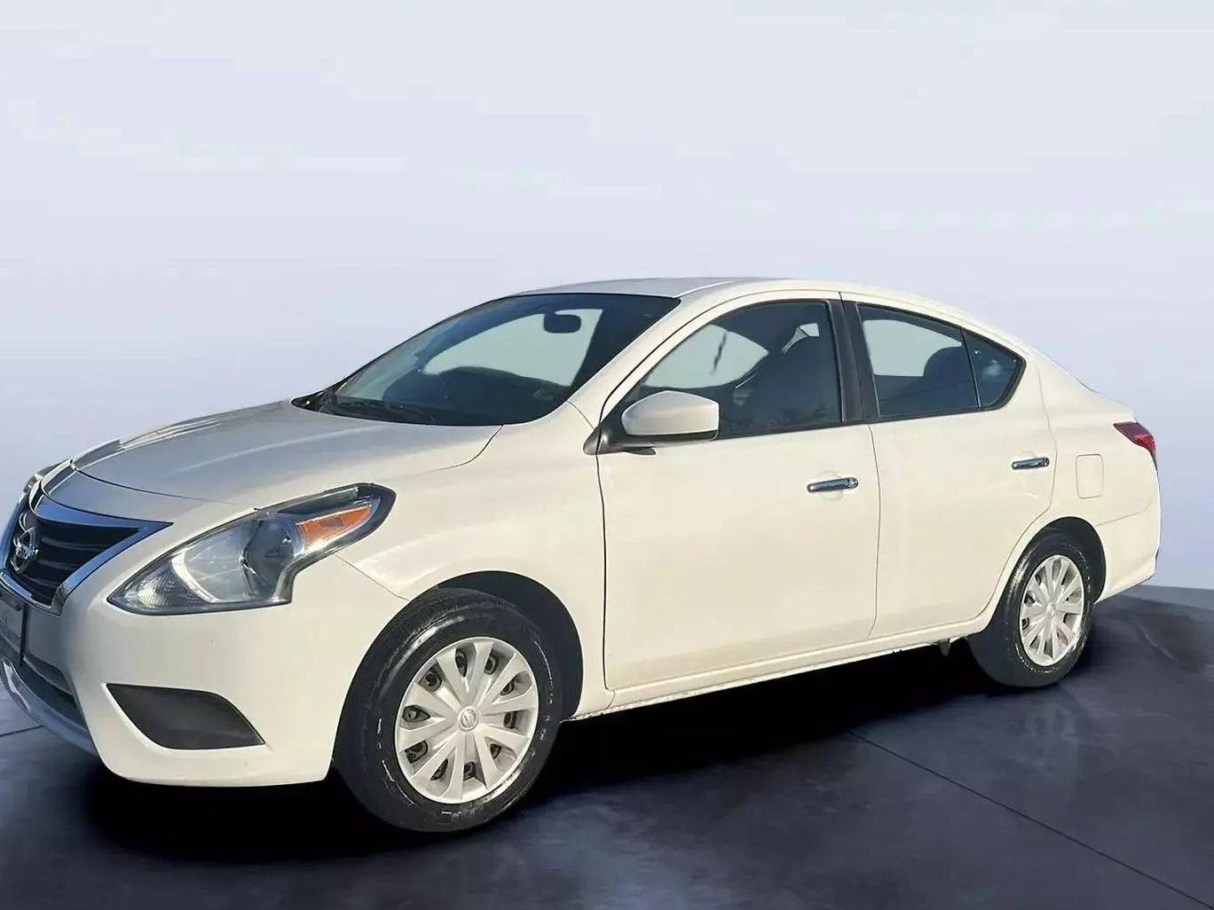 NISSAN VERSA 2016 3N1CN7AP1GL903812 image