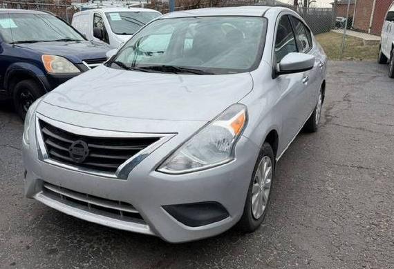 NISSAN VERSA 2016 3N1CN7AP1GL917435 image
