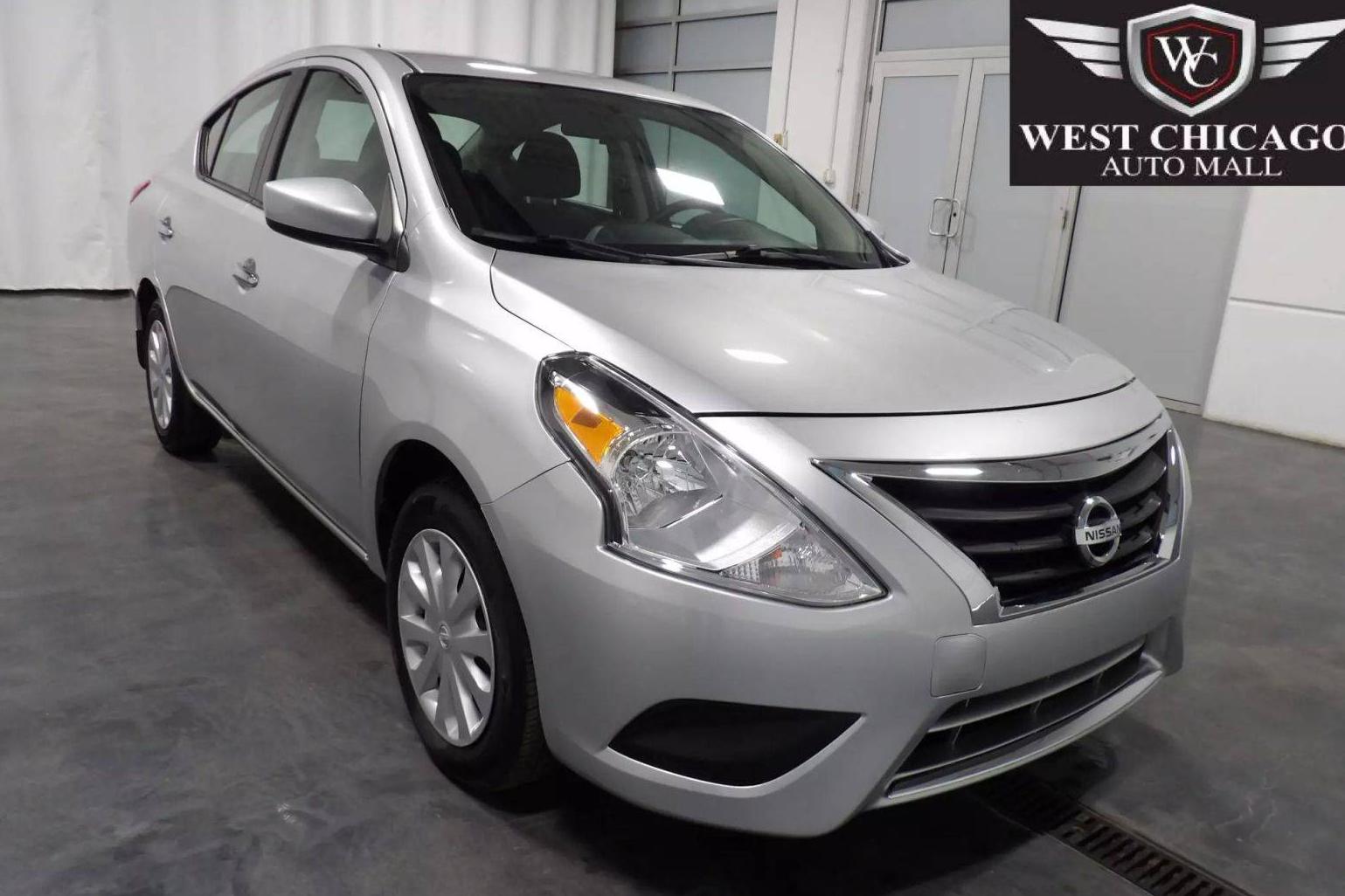 NISSAN VERSA 2019 3N1CN7AP1KL807168 image