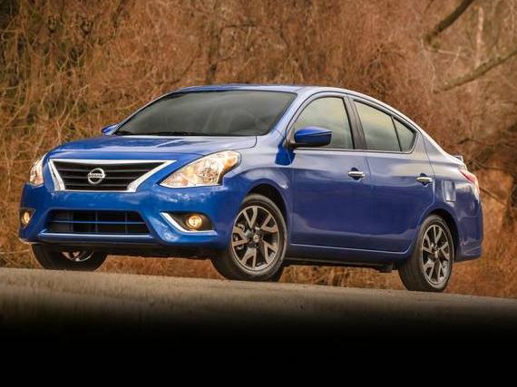 NISSAN VERSA 2019 3N1CN7AP0KL820557 image