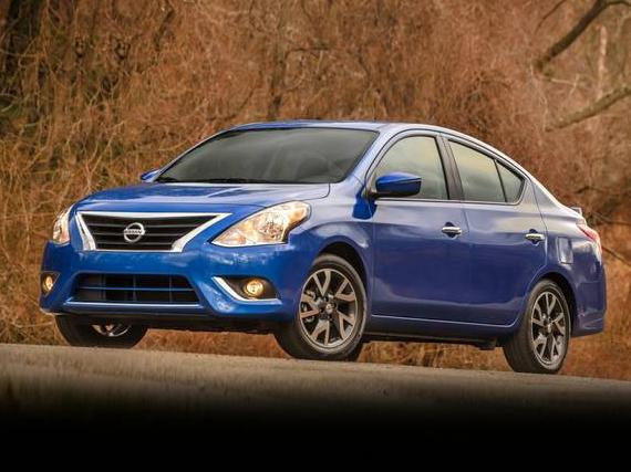 NISSAN VERSA 2019 3N1CN7AP8KL834934 image