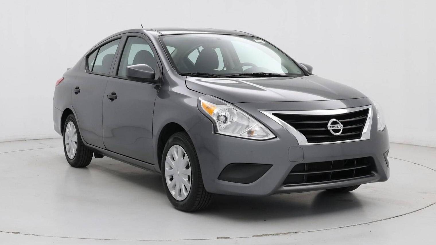 NISSAN VERSA 2019 3N1CN7AP1KL824634 image