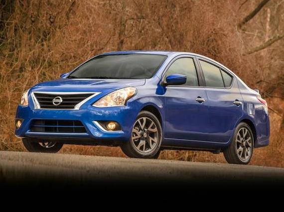 NISSAN VERSA 2019 3N1CN7AP0KL827928 image