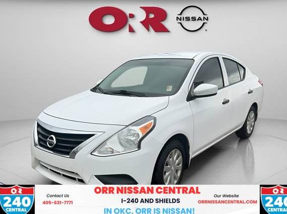 NISSAN VERSA 2019 3N1CN7AP1KL816632 image