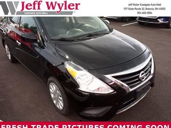 NISSAN VERSA 2019 3N1CN7AP7KL862823 image