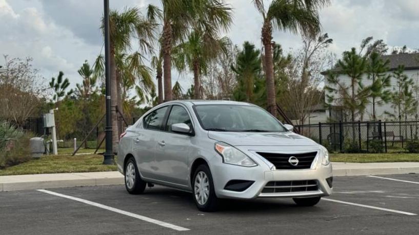 NISSAN VERSA 2019 3N1CN7AP8KL853113 image