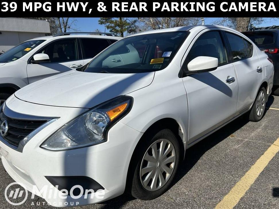 NISSAN VERSA 2019 3N1CN7AP3KL818821 image