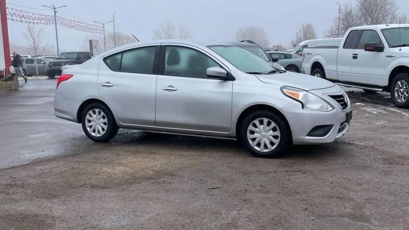 NISSAN VERSA 2019 3N1CN7AP2KL840910 image