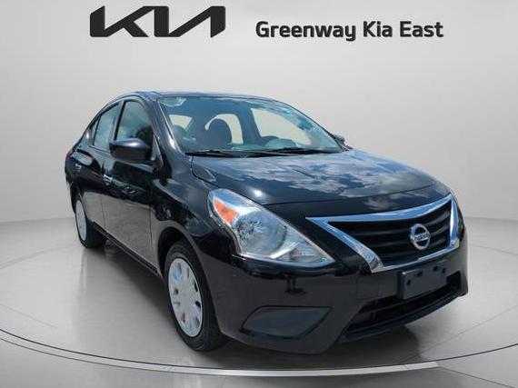 NISSAN VERSA 2019 3N1CN7AP1KL879987 image