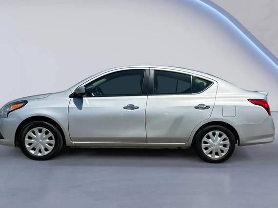 NISSAN VERSA 2019 3N1CN7AP3KL875911 image