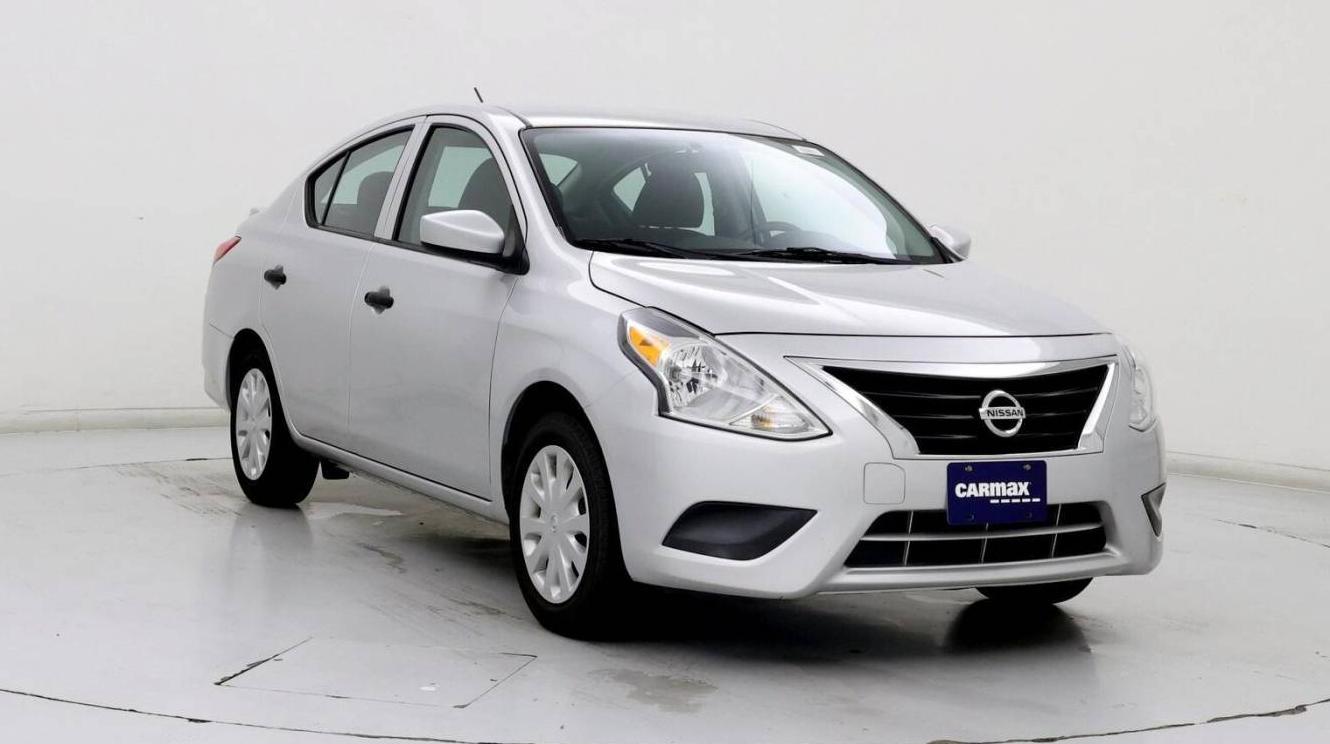 NISSAN VERSA 2018 3N1CN7AP2JL887322 image