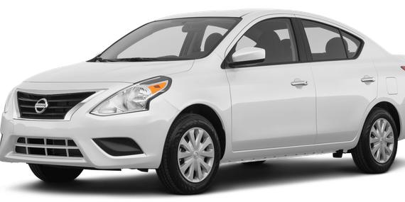 NISSAN VERSA 2018 3N1CN7AP4JL878637 image