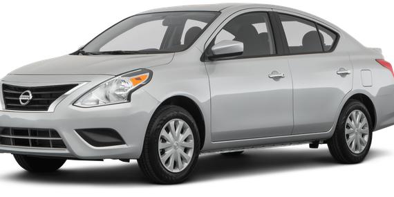 NISSAN VERSA 2018 3N1CN7AP4JK427827 image