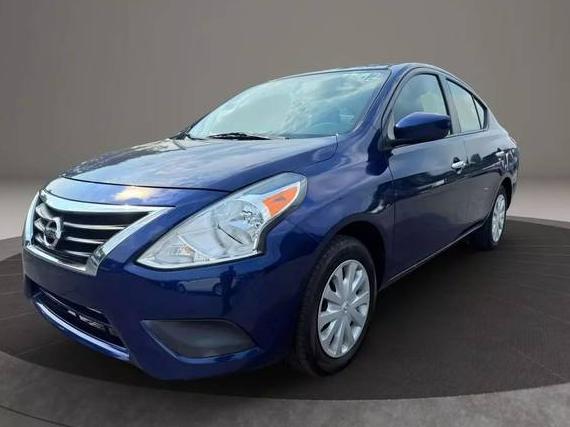 NISSAN VERSA 2018 3N1CN7AP3JL844642 image