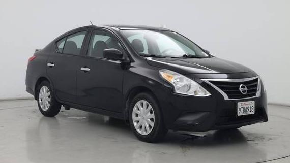 NISSAN VERSA 2018 3N1CN7APXJL867240 image