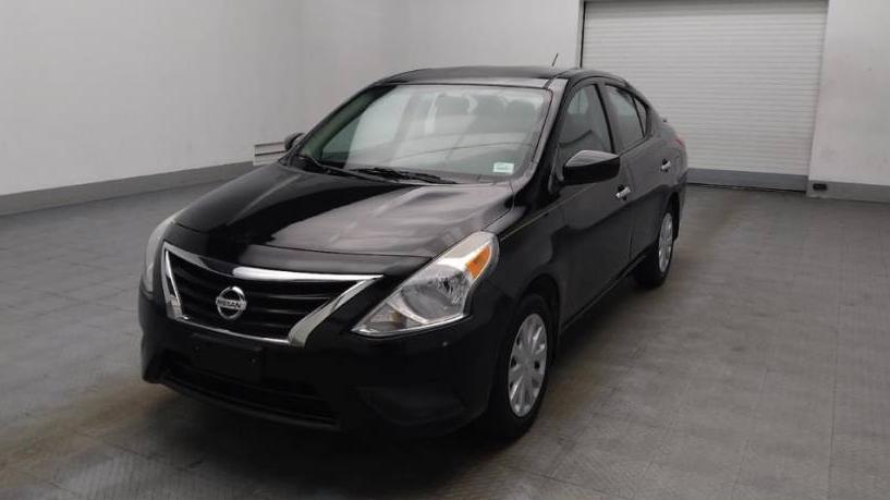 NISSAN VERSA 2018 3N1CN7AP0JL868333 image