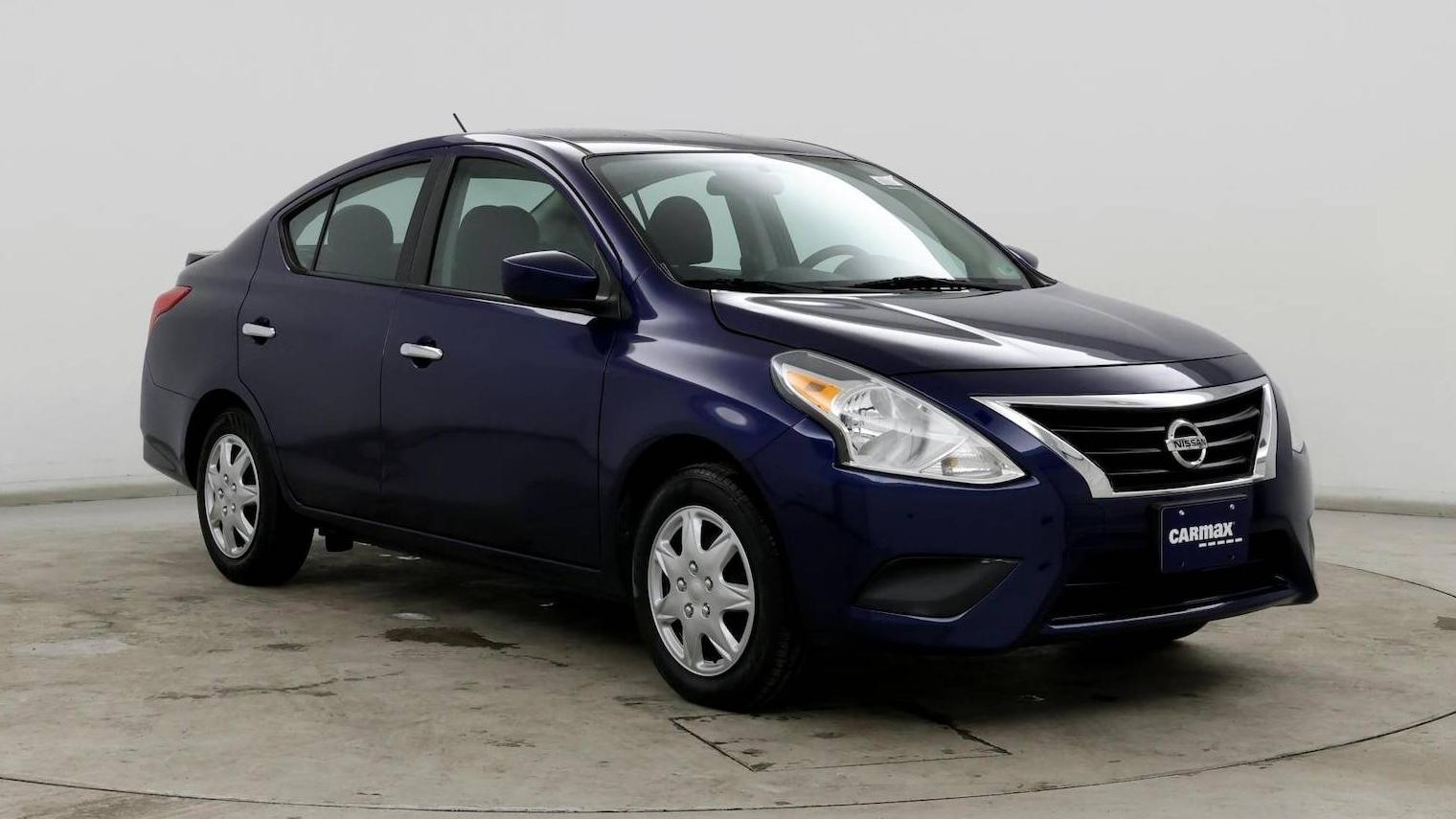 NISSAN VERSA 2018 3N1CN7APXJL810004 image