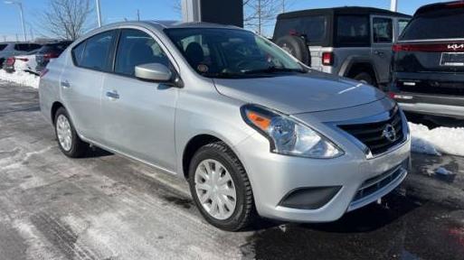 NISSAN VERSA 2018 3N1CN7AP0JL810836 image