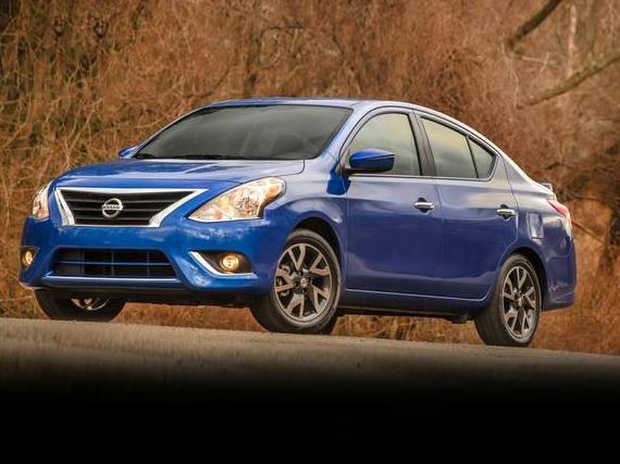 NISSAN VERSA 2018 3N1CN7AP1JL833963 image