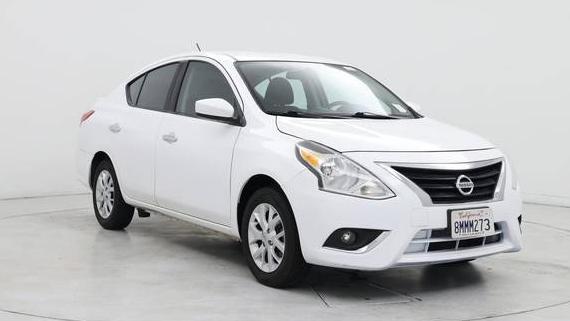 NISSAN VERSA 2018 3N1CN7AP4JL868495 image