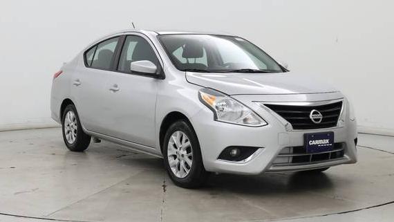 NISSAN VERSA 2018 3N1CN7AP1JL829685 image