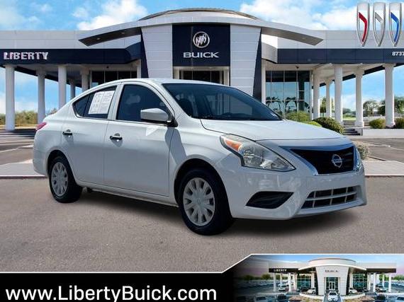 NISSAN VERSA 2018 3N1CN7AP0JL830312 image