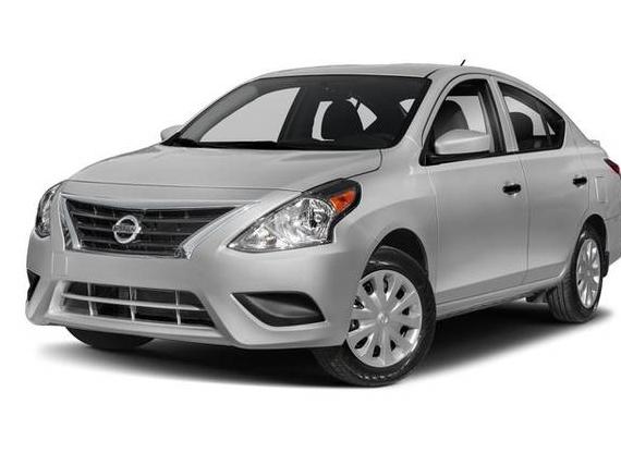 NISSAN VERSA 2018 3N1CN7AP1JL801532 image