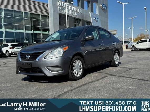NISSAN VERSA 2018 3N1CN7APXJL865830 image