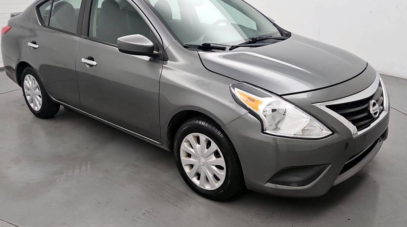 NISSAN VERSA 2018 3N1CN7AP4JL882056 image