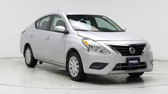 NISSAN VERSA 2018 3N1CN7APXJL869473 image