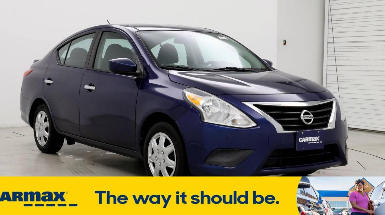 NISSAN VERSA 2018 3N1CN7AP3JL885983 image