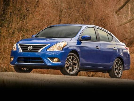 NISSAN VERSA 2018 3N1CN7AP6JL852217 image