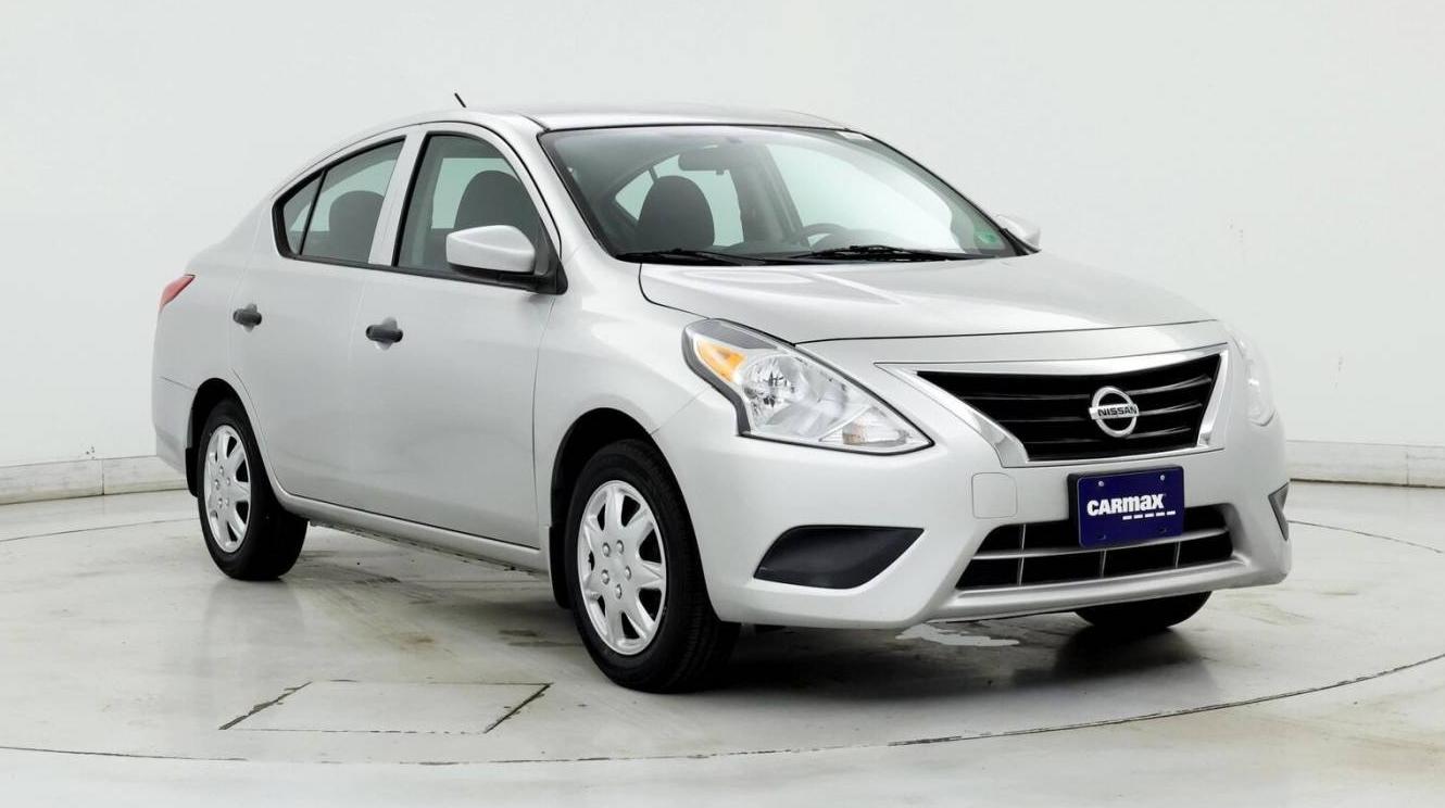 NISSAN VERSA 2018 3N1CN7AP8JL807361 image