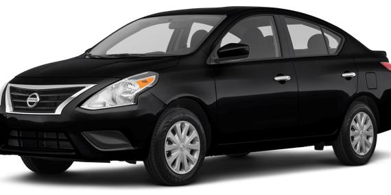 NISSAN VERSA 2018 3N1CN7AP1JL812790 image