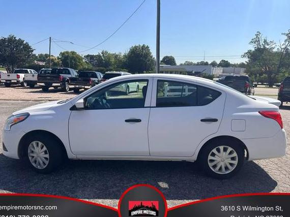 NISSAN VERSA 2018 3N1CN7AP9JL854835 image