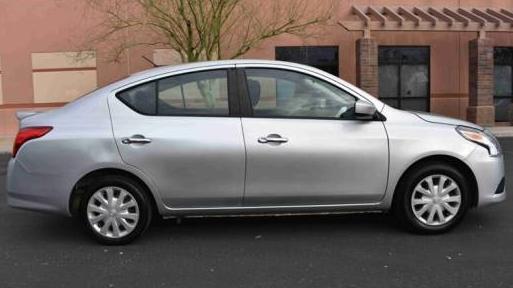 NISSAN VERSA 2018 3N1CN7AP7JK433444 image