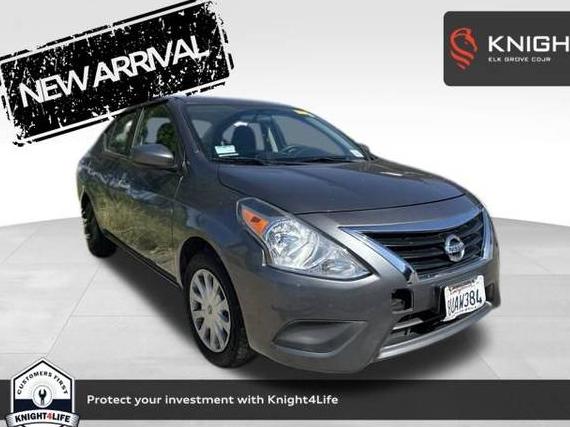 NISSAN VERSA 2018 3N1CN7AP7JL810445 image