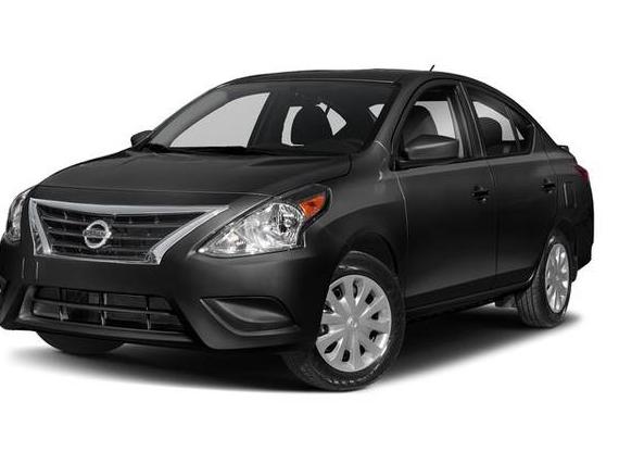 NISSAN VERSA 2018 3N1CN7AP5JL858333 image