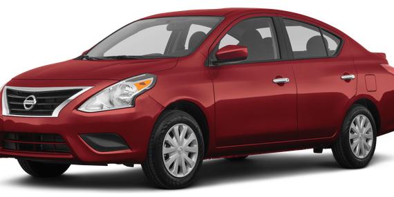 NISSAN VERSA 2018 3N1CN7APXJL821357 image